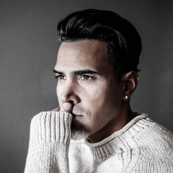 Meet your Posher, Jovan - Picture 1 of 1